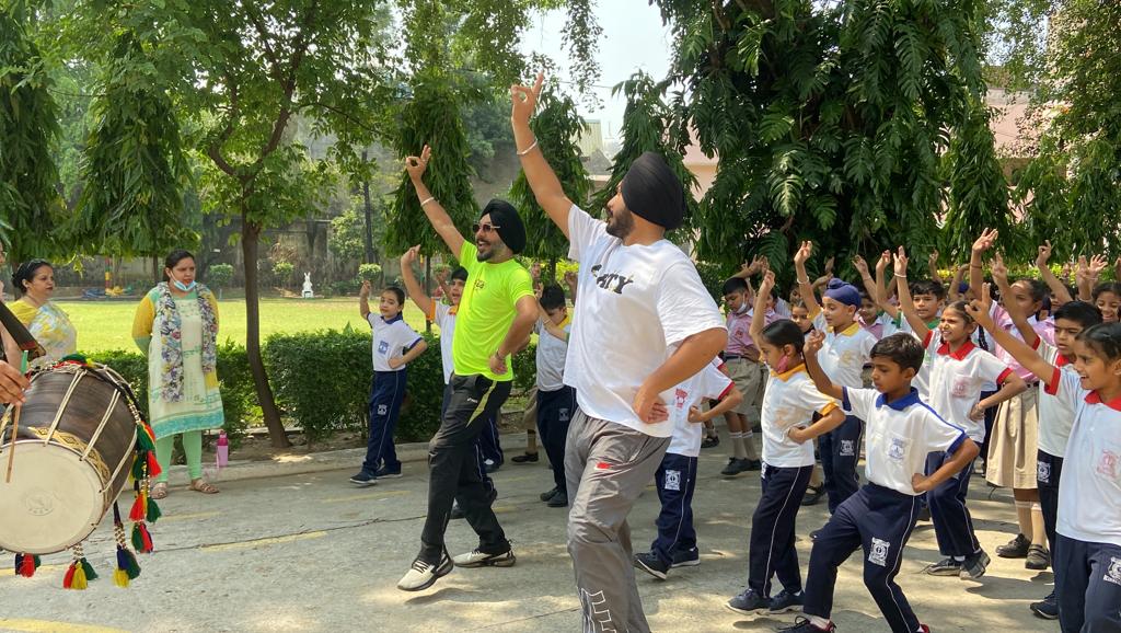Balle Balle! at Modern Senior Secondary School, Patiala