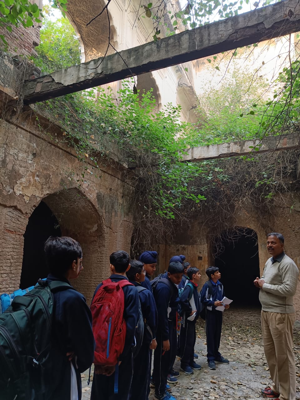 Visit to NIS Patiala & Gurudwara Moti Bagh Sahib at Modern Senior Secondary School, Patiala - image 6
